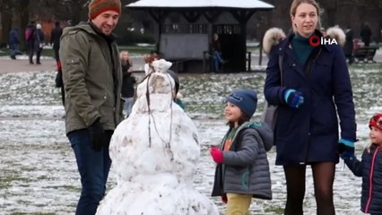 - Londra’da ilk kar yağdı