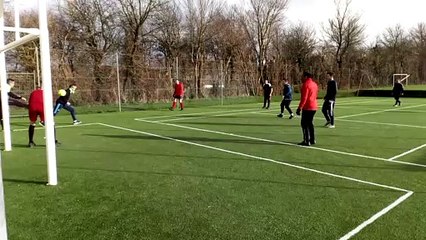 Vidéo seniors au city stade