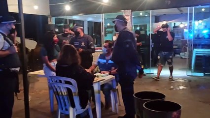 Operação encerra eventos com aglomeração no DF