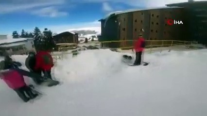 Kayakçılar Uludağ’da tehlikeyi böyle atlattı