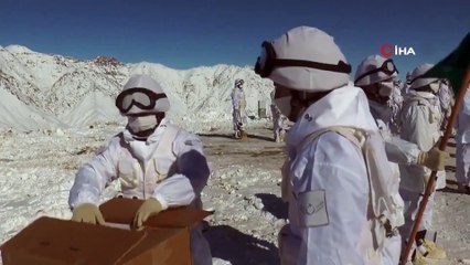 117 Yaşındaki Zeliha Nineden Mehmetçiğe 115 Çift Çorap