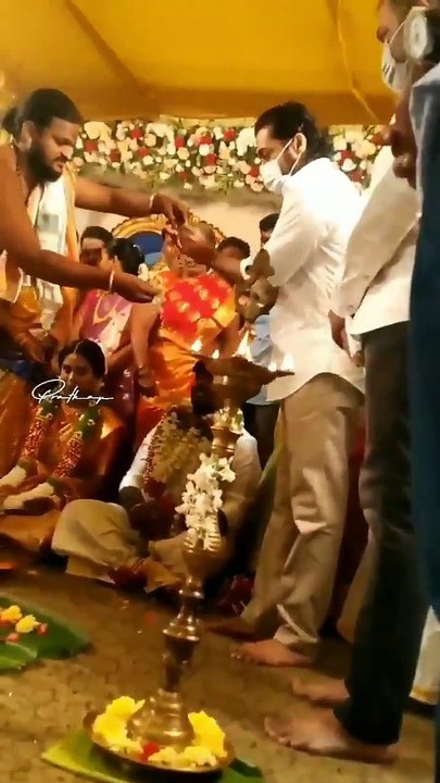అభిమాని పెళ్లిలో సూర్య సందడి