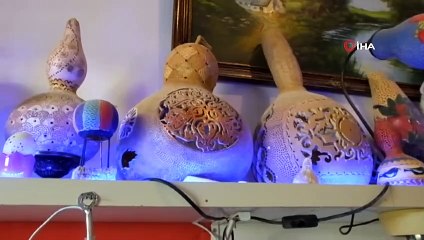 Balıkesir'de kuru kafa, su kabağı ve yumurtadan süs eşyası yapılıyor
