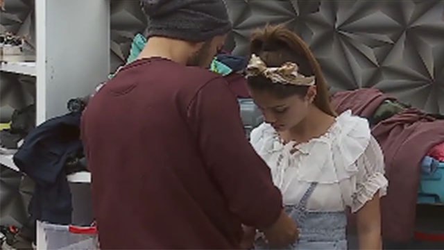 Bigg Boss 14; Jasmin Aly की तरह मोमेंट शेयर करते दिखे Rubina Abhinav | FilmiBeat
