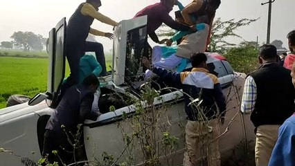 भाजपा प्रदेश अध्यक्ष के काफिले में शामिल कार पलटी, एक घायल