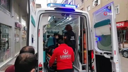 Ters yöne giren motosiklet otomobile böyle çarptı