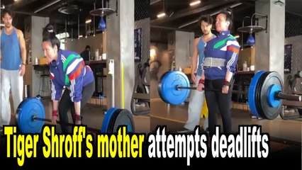 Tiger Shroff's mother attempts deadlifts with 95 kilos of weight