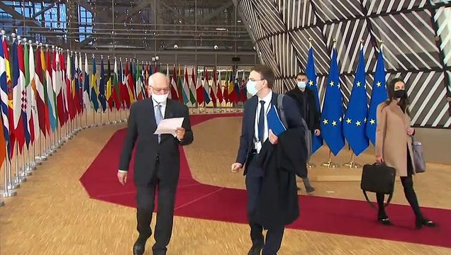 ЕС не исключает новых антироссийских санкций