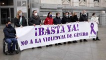 Madrid recuerda con un minuto de silencio a la mujer asesinada en Vallecas