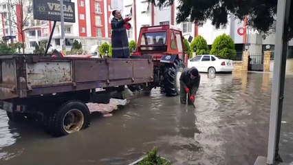 Balıkesir'de sağanak etkili oldu ev ve işyerleri sular altında kaldı