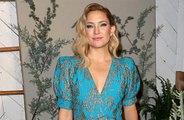 Kate Hudson se 'esconde' de sus hijos en el cuarto de baño