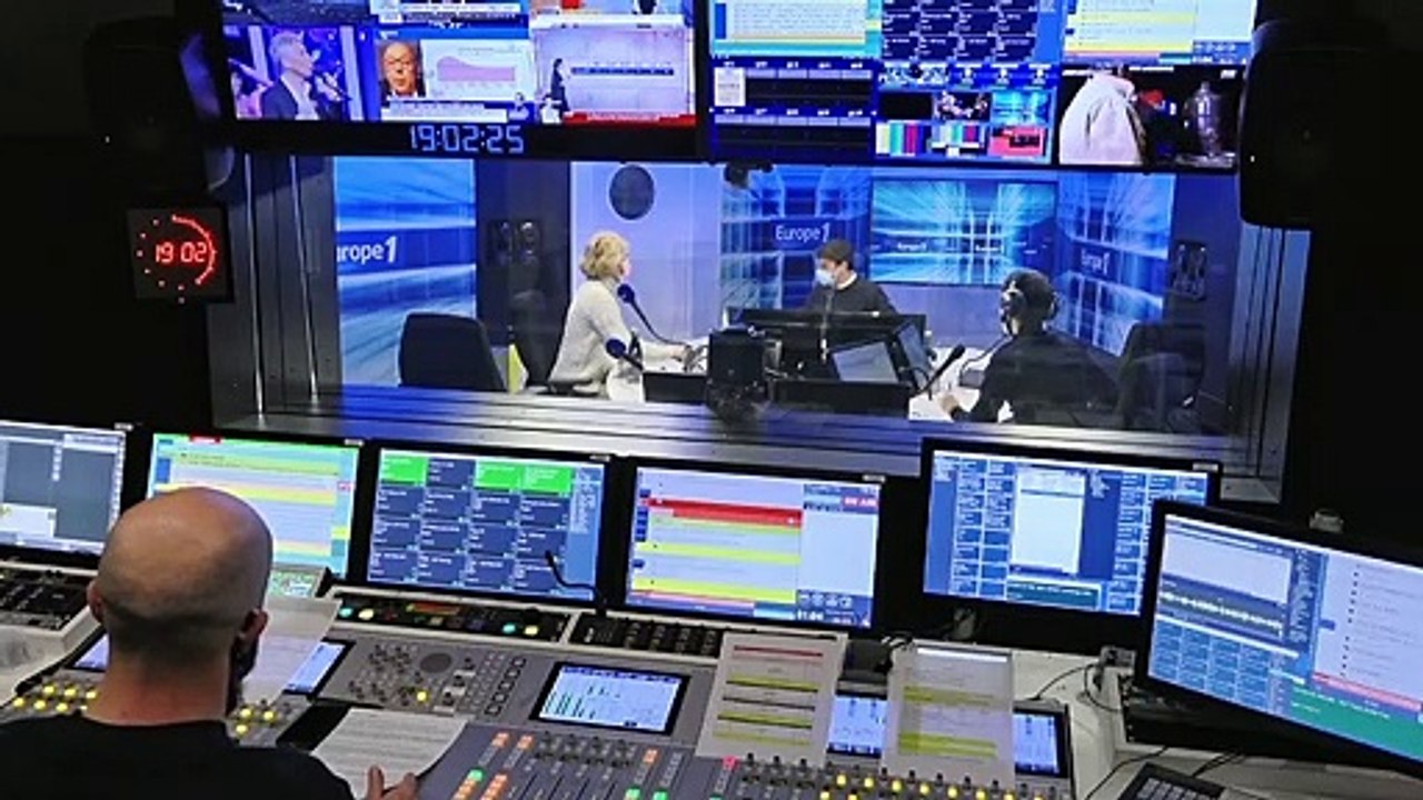 Face au variant britannique, des scientifiques appellent à reconfiner