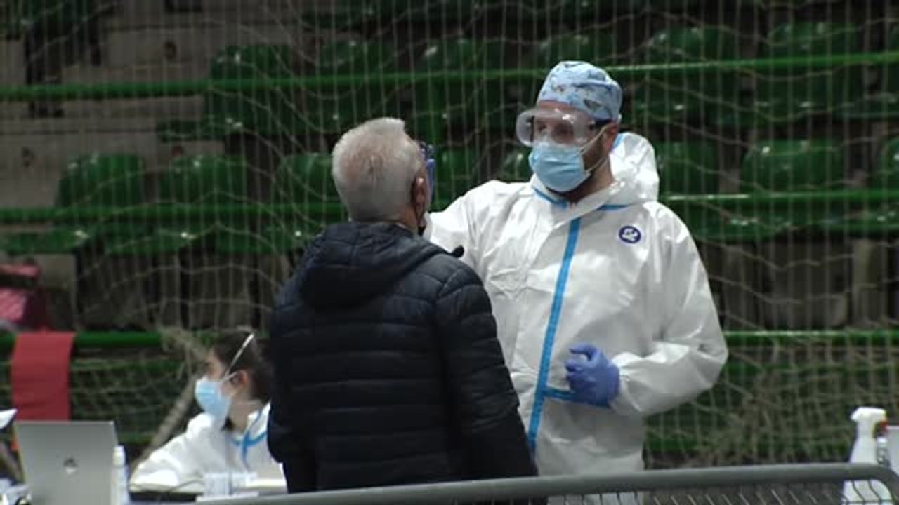 Nuevo récord de contagios con 93.822 casos en España durante el fin de semana