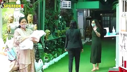 Shaheer Sheikh and Ruchika Kapoor Spotted at Women's Hospital | SpotboyE