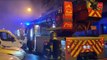 Un aparatoso incendio en un edificio deja un fallecido y una veintena de heridos