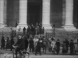 Sortie de l'église de la Madeleine, Paris