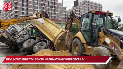 Beylikdüzü'nde yol çöktü, hafriyat kamyonu devrildi