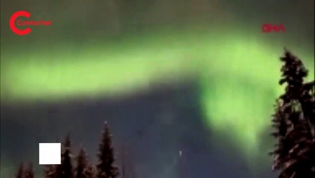Alaska semalarında Kuzey Işıkları'nın müthiş şovu