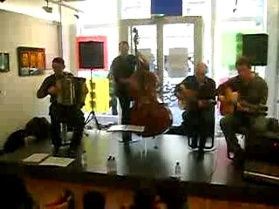 LES POMMES DE MA DOUCHE : SHOWCASE A BLOIS