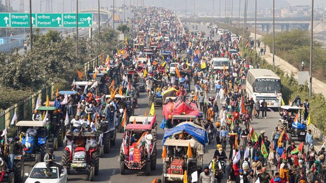 Farmers' union calls off tractor march with immediate effect