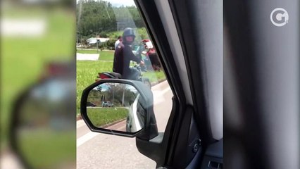 Acidente com caminhão e carro deixa uma pessoa ferida em Cachoeiro