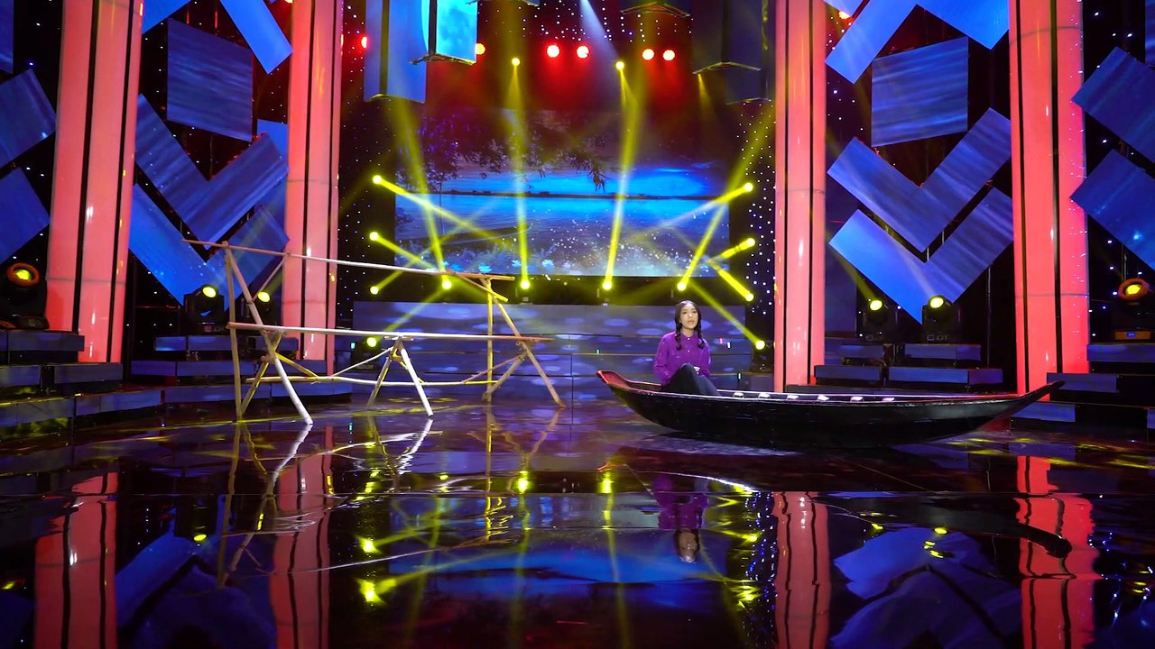 Cô Lái Đò Bến Hạ - Thúy Huyền