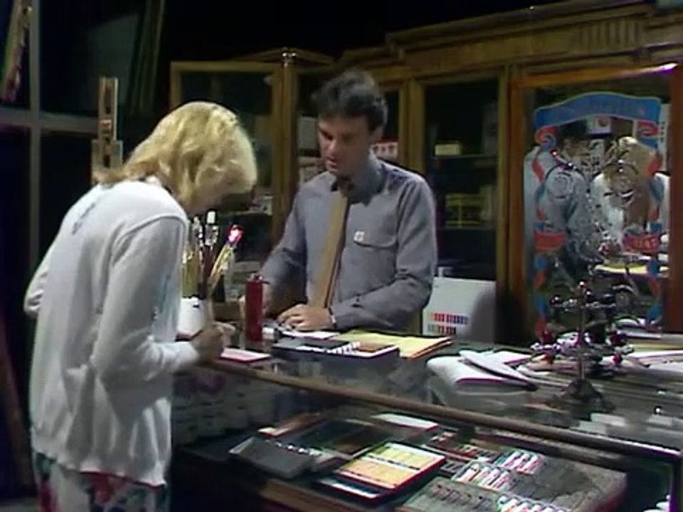 Tales Of The Unexpected 5x17   whos got the lady