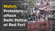 Protestors attacked Delhi Police at Red Fort