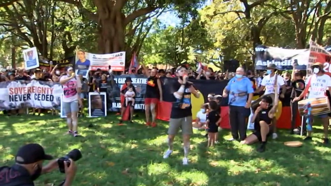 Thousands join Invasion Day rallies across Aust...