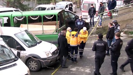 Annesini ve ağabeyini koli bandıyla boğarak öldürdü, kendisini böyle savundu