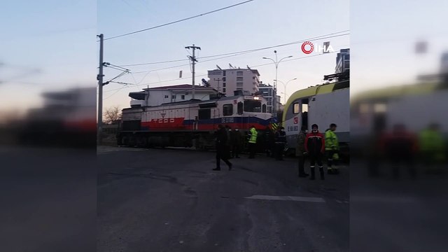 Tren tıra böyle çarptı