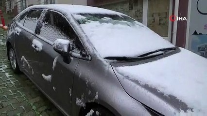Meteorolojinin turuncu kodla uyardığı Tekirdağ’da kar etkili oluyor