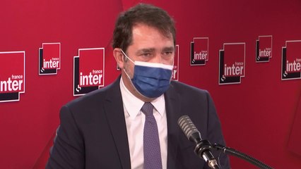 "On ne peut pas stigmatiser, à travers le voile, une religion" (Christophe Castaner)