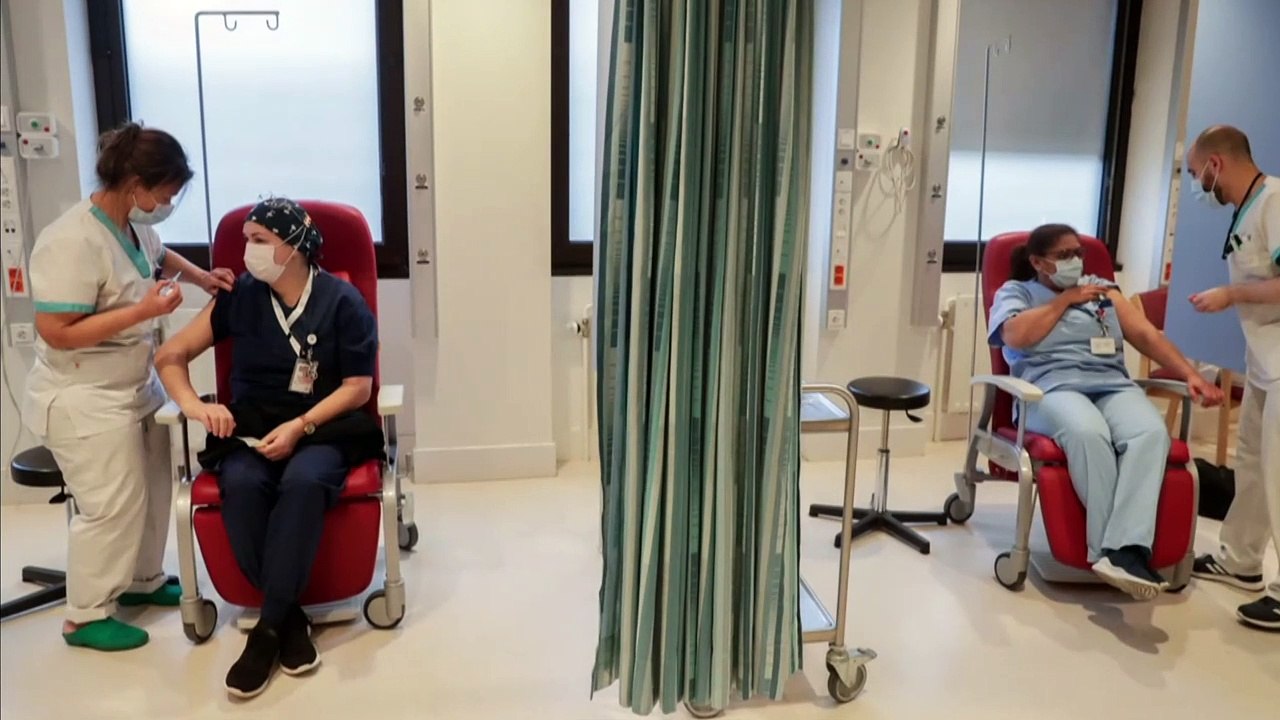 Corona-Impfstoff: AstraZeneca bestreitet Bevorzugung Großbritanniens