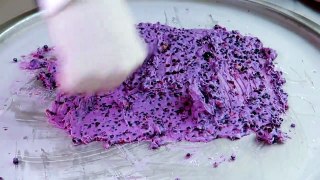 Blackberries ice cream rolls street food - ايس كريم رول توت العليق الأسود