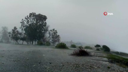 - Kemer fırtına ve yağmura teslim