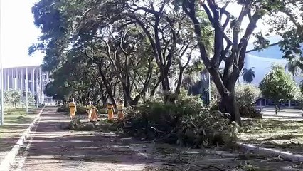 Estragos da chuva no Eixo Monumental