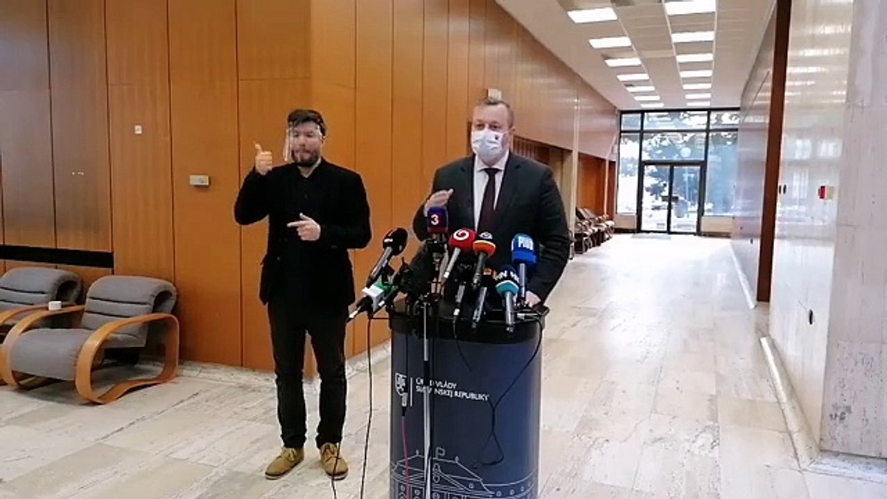 ZÁZNAM: Brífing E. Hegera a M. Krajniaka