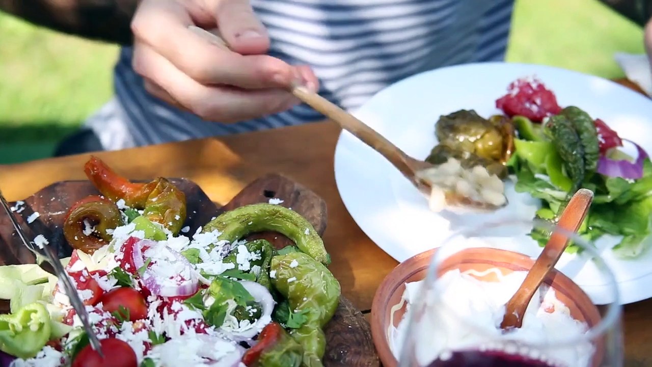 Covid-19 : les repas en famille ou entre amis sont-ils sources de risque ?