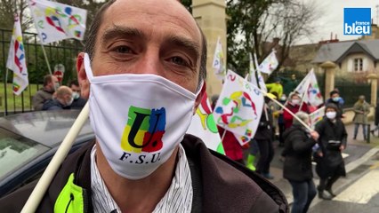 "Rouvrez les gymnases !" : les profs de sport du Calvados manifestent en dansant devant le rectorat