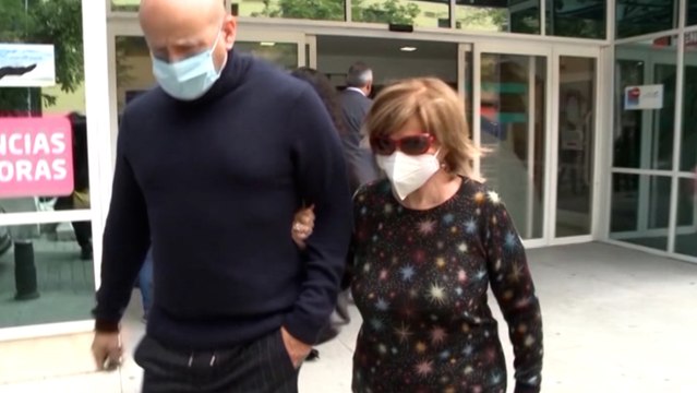 María Teresa Campos, cansada de las polémicas, ignora las preguntas de la prensa