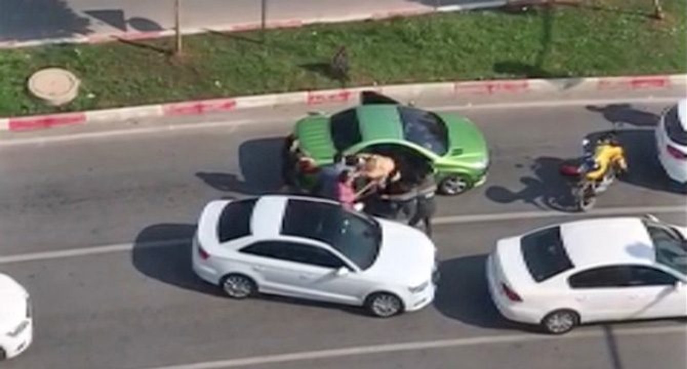 Trafikte 3 kadına sopayla şiddet uygulayan sanığın cezası belli oldu