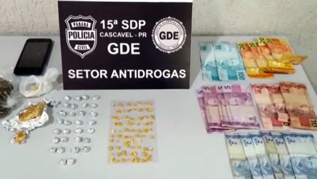 Três são detidos pelo GDE por envolvimento com o tráfico de drogas no Bairro Santa Cruz
