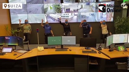 Suiza la policía baila al ritmo de Jerusalema para levantar el ánimo de la población