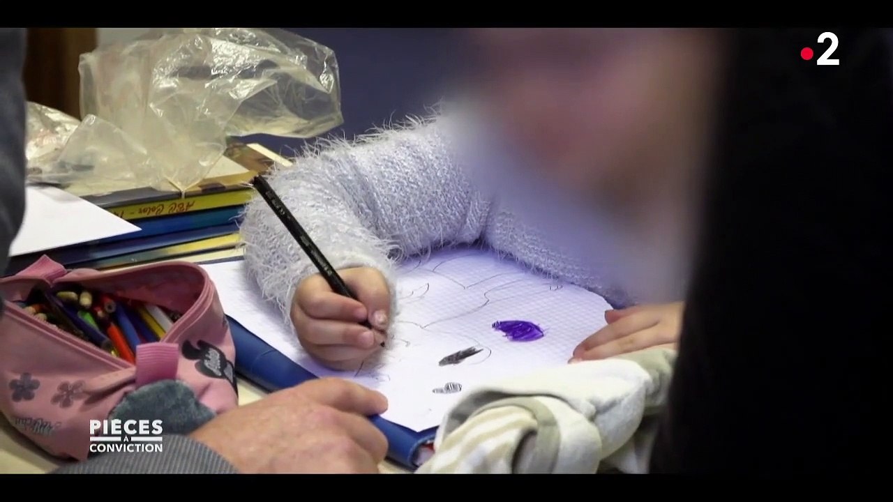 Enfants placés : reportage dans le cabinet d’un juge pour enfants