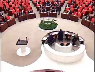CHP'li Mahmut Tanal: Melih Gökçek 'kayınvalide kontenjanından' aşı oldu, aynı durumdaki vatandaşı reddettiler