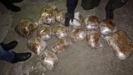 Çekici ile uyuşturucu sevkiyatına darbe