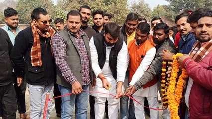 हंड्रेड क्रिकेट प्रतियोगिता का हुआ उद्घाटन, खिलाड़ियों ने जोश के साथ लिया हिस्सा