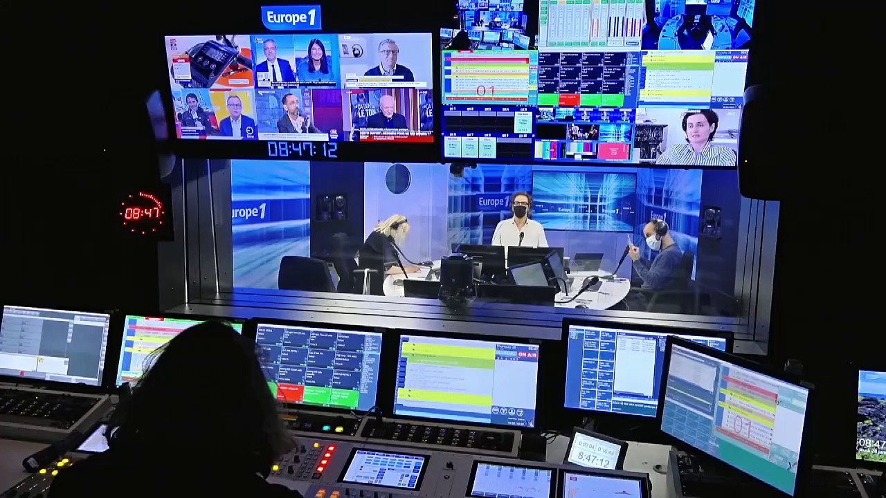 Emmanuel Macron : "Ça sera un confinement expresso, court et amer avec deux sucres !" (Canteloup)