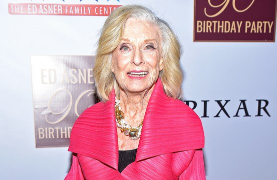 Stars pay tribute to Cloris Leachman
